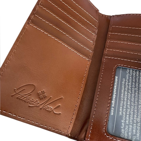 Patricia Nash Nazari Wallet - Picture 4 of 7